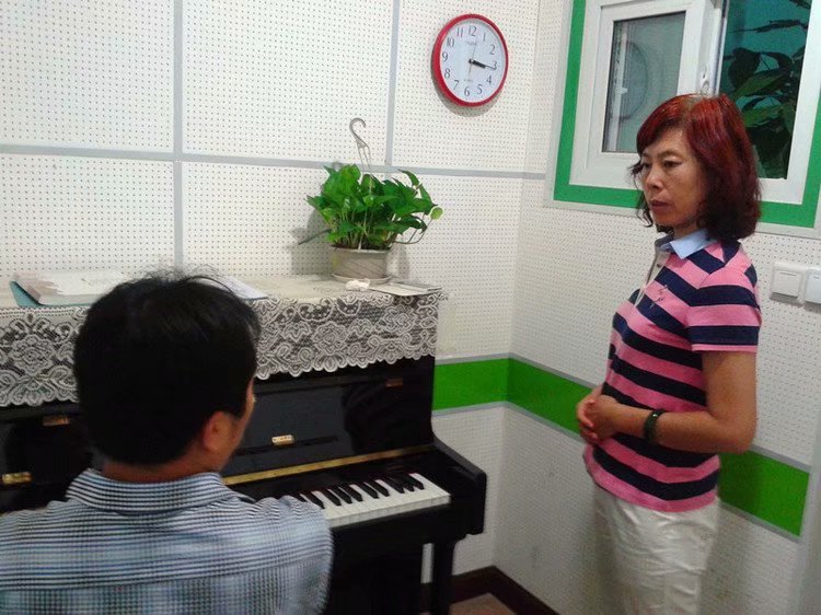 美声：柔声唱法